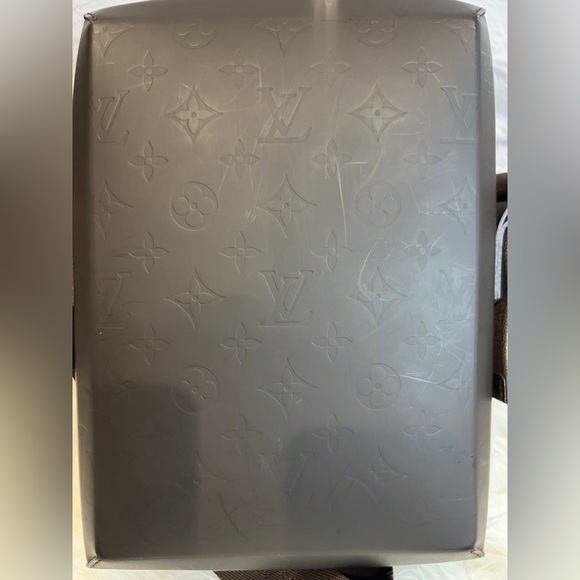 NEW ARRIVAL Louis Vuitton Bobby Shoulder Bag M46520 Monogram Glacé Crossbody - Picture 16 of 16